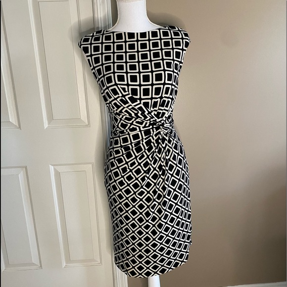 Lauren Ralph Lauren Dresses & Skirts - Lauren Ralph Lauren black and white dress size 4